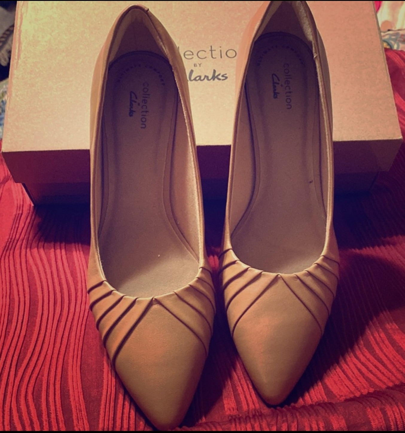 Clarks Camel Leather Pumps Shoes